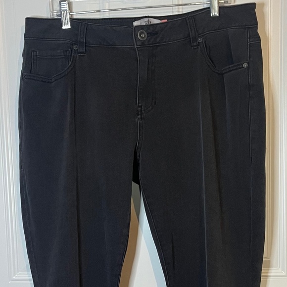 Cabi Curvy Slim Boot Jeans Womens Size 16 Black Smoke Wash Stretch Tall Comfy - Picture 1 of 5